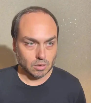 Carlos Bolsonaro reage &agrave; eventual candidatura da direita e critica aliados: "Covardia" (Foto: Instagram)