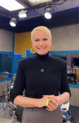 Xuxa admite medo ao anunciar turn&ecirc; de despedida em est&aacute;dios: "N&atilde;o sei se lotar&aacute;" (Foto: Instagram)